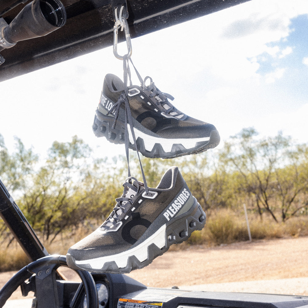 靴 Cloudmonster Hyper PLEASURES x The Loop The Cloudmonster 2: PLEASURES x The Loop Women's Shoe | On