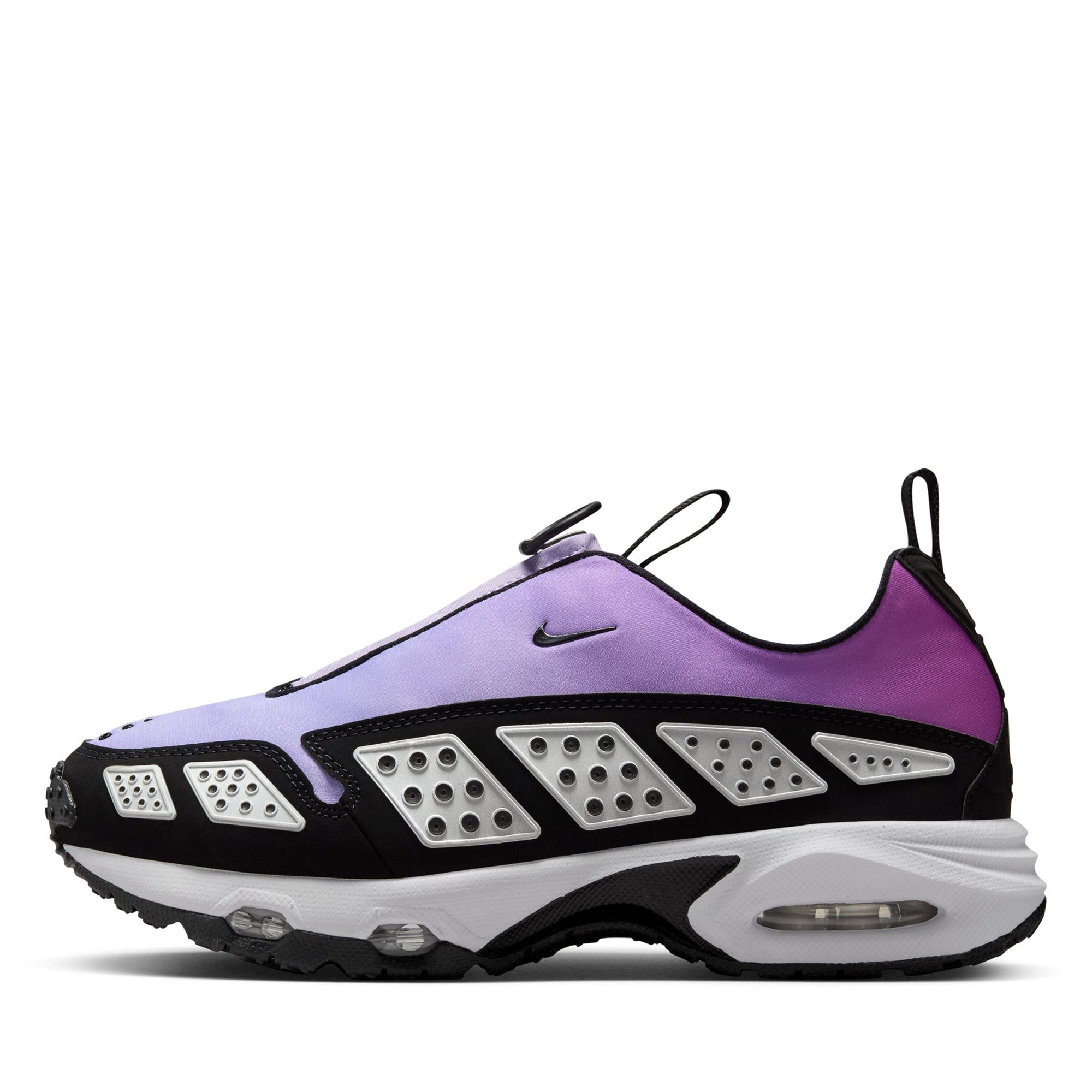 nayu Sneaker Politics