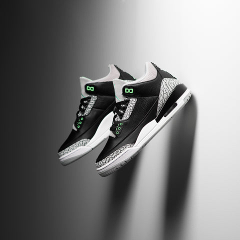 Air Jordan 3 Retro 'Green Glow' - Black/Green Glow