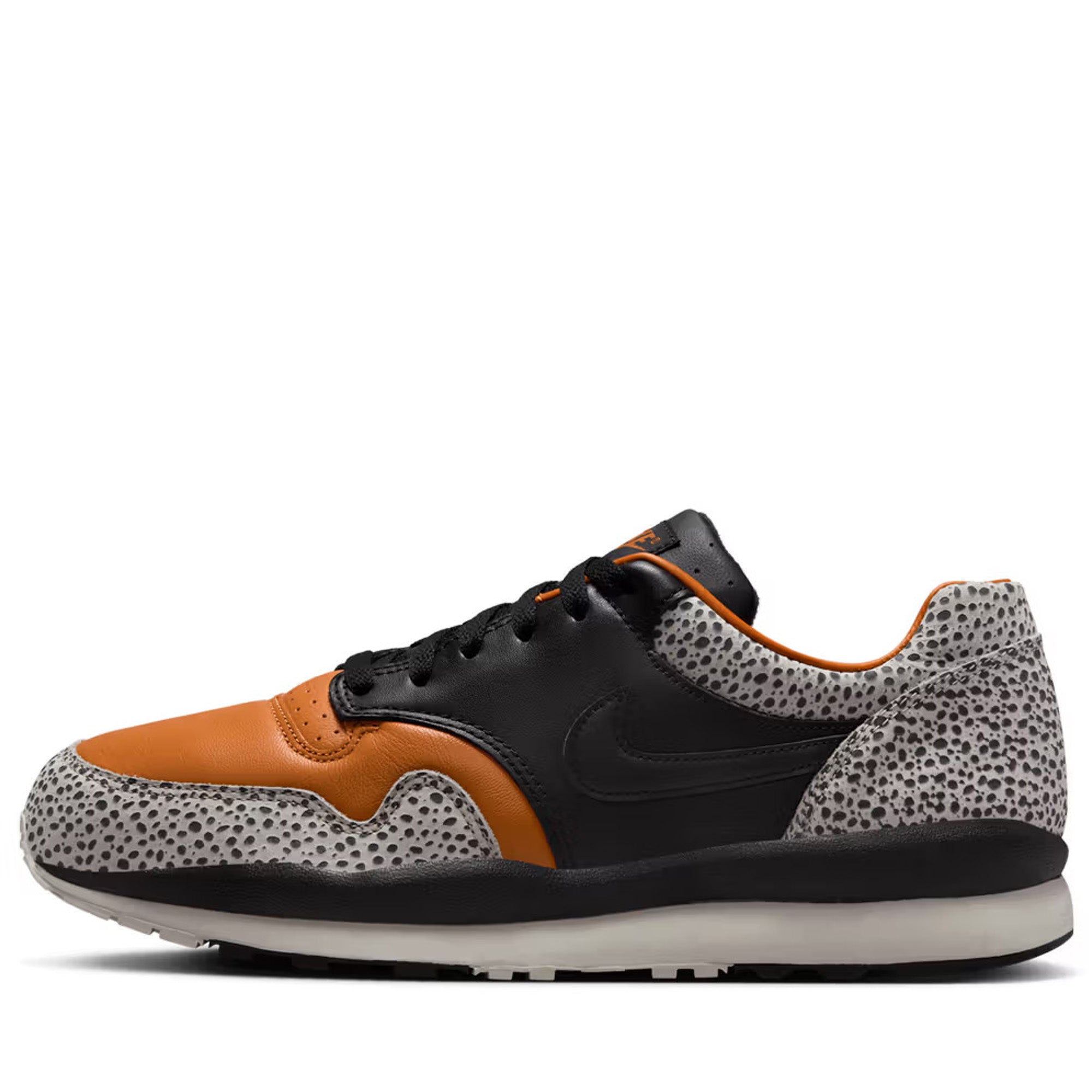 Nike safari black hotsell