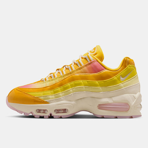 WOMEN'S NIKE AIR MAX 95 OG 'UNIVERSITY GOLD' - UNIVERSITY/COCONUT MILK