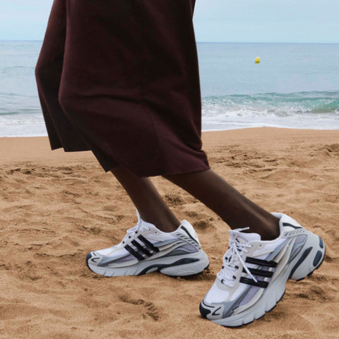 PHARRELL WILLIAMS X ADIDAS ADISTAR JELLYFISH - SOLID GREY/CORE BLACK