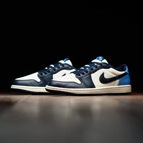 AIR JORDAN 1 RETRO LOW OG - OBSIDIAN/UNIVERSITY BLUE