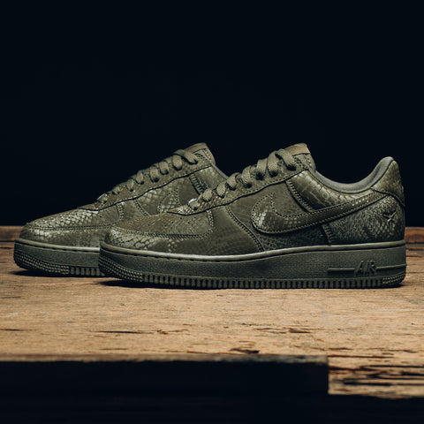 KOBE BRYANT X NIKE AIR FORCE 1 LOW - CARGO KHAKI/CARGO KHAKI