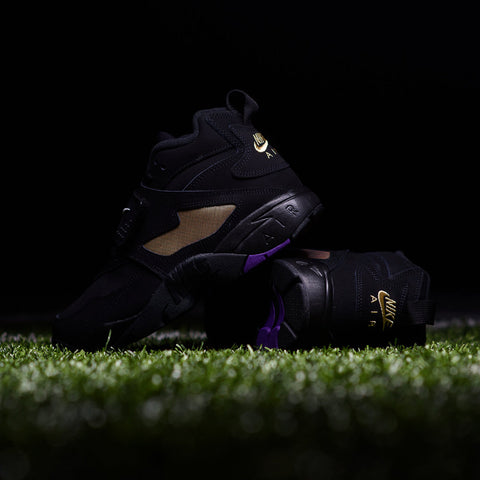 NIKE AIR DIAMOND TURF - BLACK/PURPLE