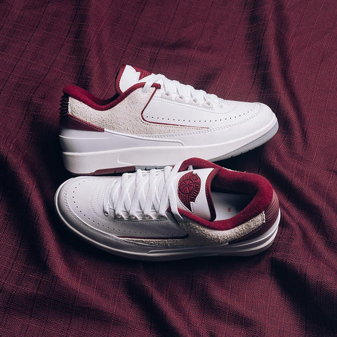 AIR JORDAN 2 RETRO LOW - WHITE/CHERRYWOOD