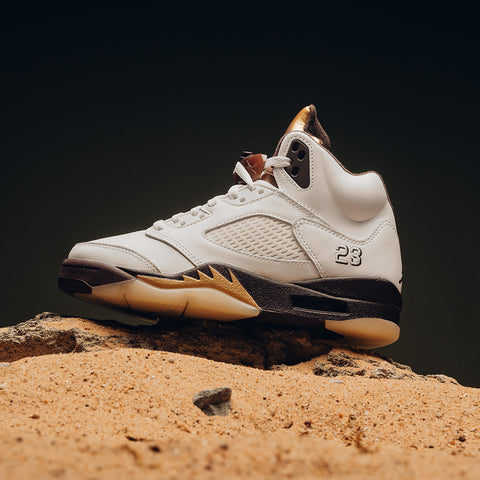 WOMEN'S AIR JORDAN 5 RETRO - EARTH/METALLIC GOLD