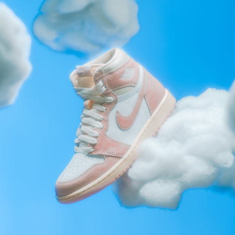 WOMEN'S AIR JORDAN 1 HIGH - ATMOSPHERE/WHITE