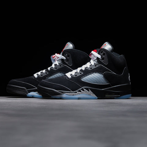 AIR JORDAN 5 RETRO OG 'BLACK METALLIC REIMAGINED' - BLACK/METALLIC SILVER