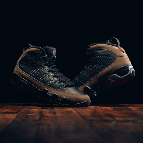 AIR JORDAN 9 RETRO 'OLIVE' - BLACK/TRUE RED