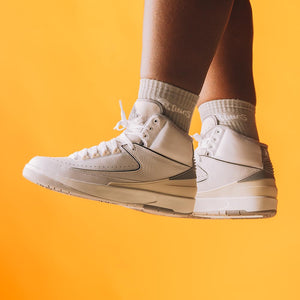 AIR JORDAN 2 RETRO - WHITE/CEMENT GREY
