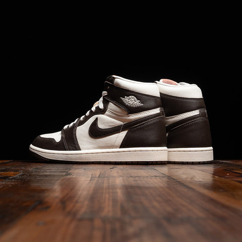 WOMEN'S AIR JORDAN 1 RETRO HIGH OG - BAROQUE BROWN/SAIL