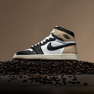 WOMEN'S AIR JORDAN 1 RETRO HIGH OG 'LATTE' - BLACK/LEGEND MEDIUM BROWN