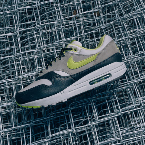 HUF X NIKE AIR MAX 1 SP - ANTHRACITE/PEAR
