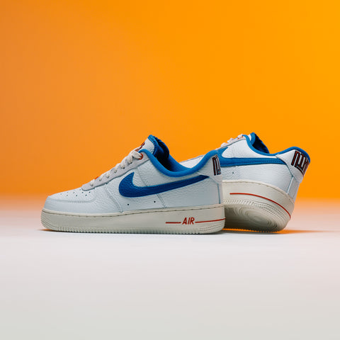 WOMEN'S NIKE AIR FORCE 1 LOW 'COMMAND FORCE' - SUMMIT WHITE/HYPER ROYAL