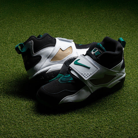 NIKE AIR DIAMOND TURF 93 - BLACK/MYSTIC GREEN