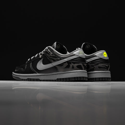 NIKE DUNK LOW RETRO QS 'BERLIN' - OFF NOIR/COOL GREY