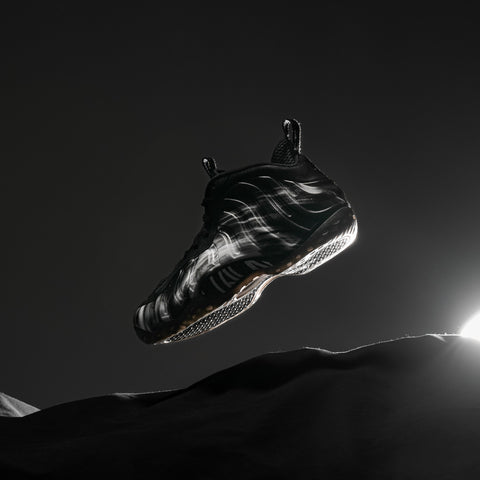 NIKE AIR FOAMPOSITE ONE 'DREAM A WORLD' - BLACK/WHITE