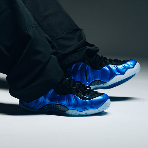 NIKE AIR FOAMPOSITE ONE - DARK NEON ROYAL/WHITE