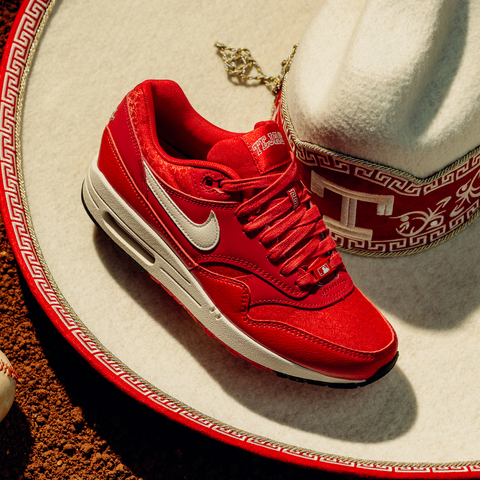 NIKE AIR MAX 1 'RANGERS' - GYM RED/NATURAL