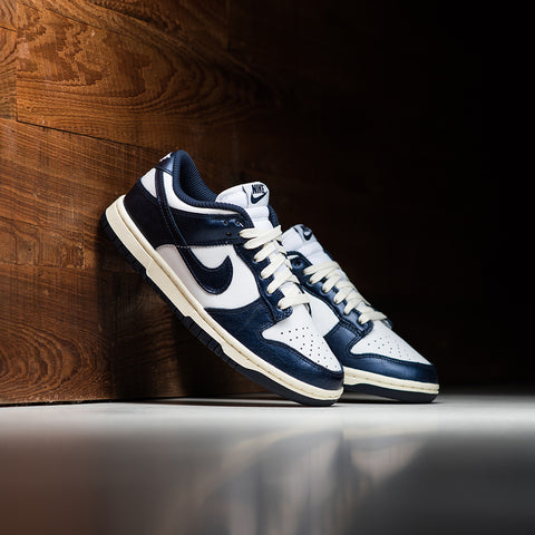WOMEN'S NIKE DUNK LOW PREMIUM - WHITE/MIDNIGHT NAVY