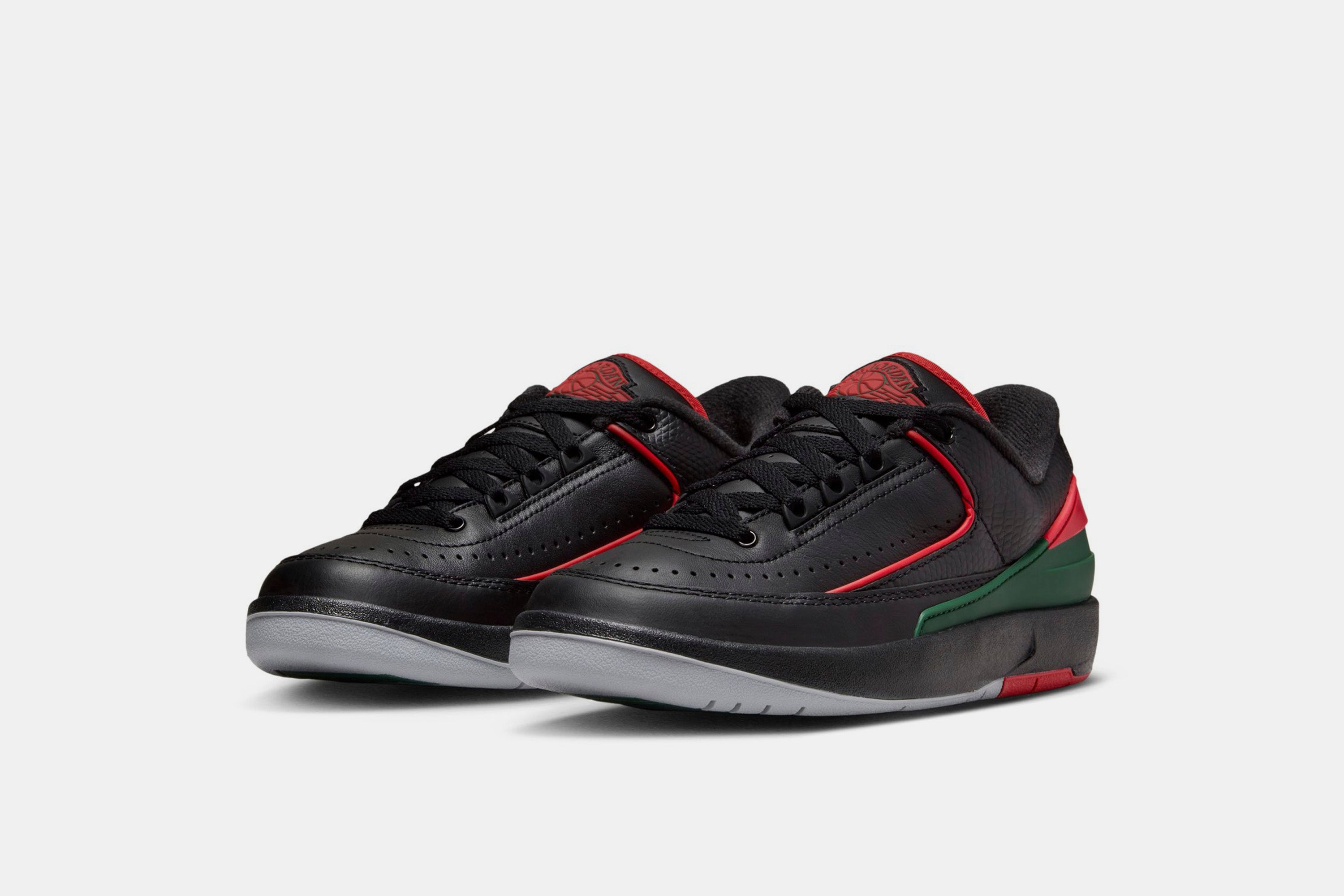 Jordan 2 low black sale