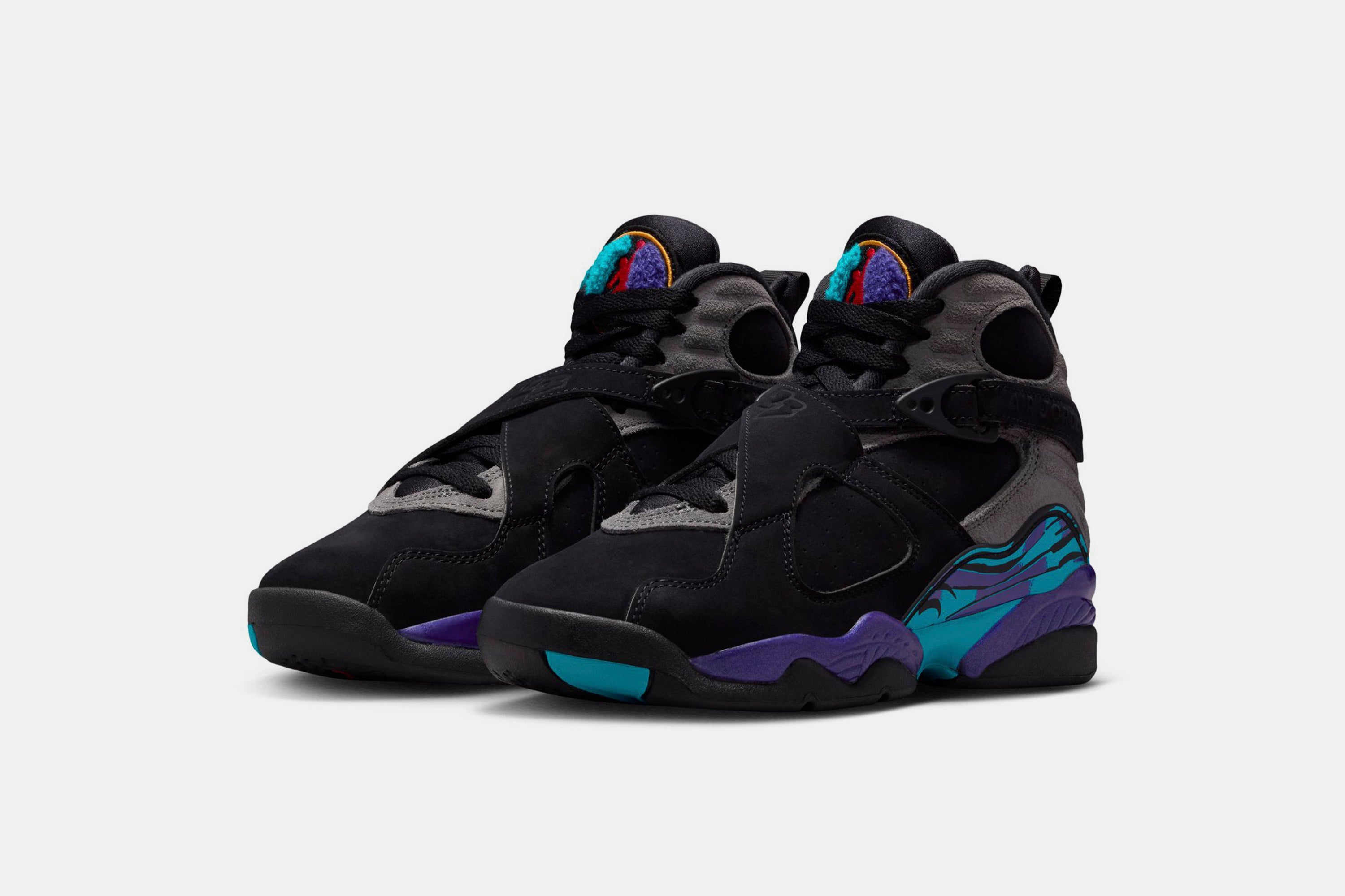 So　AIR JORDAN 8 RETRO Sneaker Politics