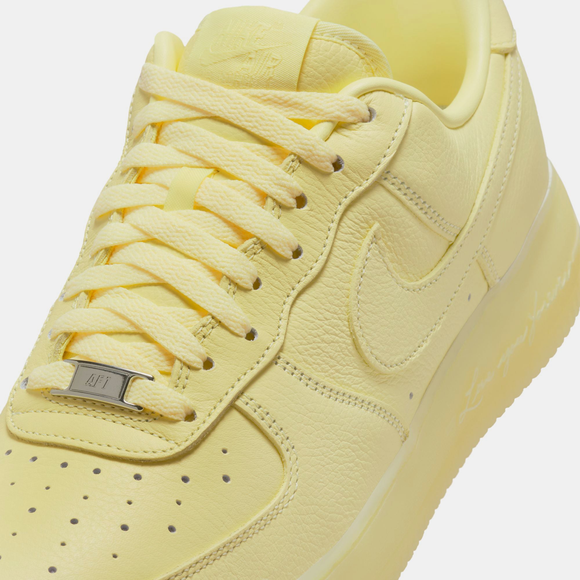 NIKE × NOCTA AIR FORCE 1 LOW SP Nike Air Force 1 Low SP x NOCTA Certified Lover Boy 2022
