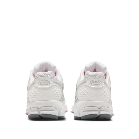 Women's Nike Zoom Vomero 5 - Photon Dust/Metallic Silver