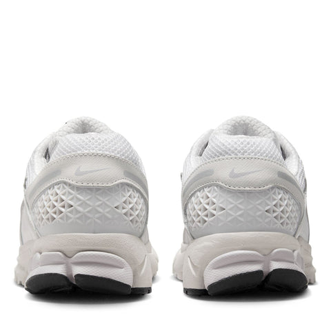 Women's Nike Zoom Vomero 5 - White/Vast Grey