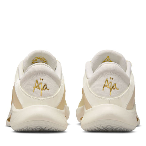 Women's Nike A'One 'dyNASTY' - Sail/Metallic Gold