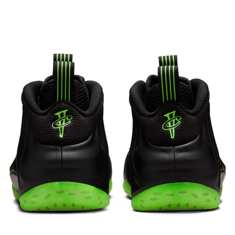 Nike Air Foamposite One - Black/Volt