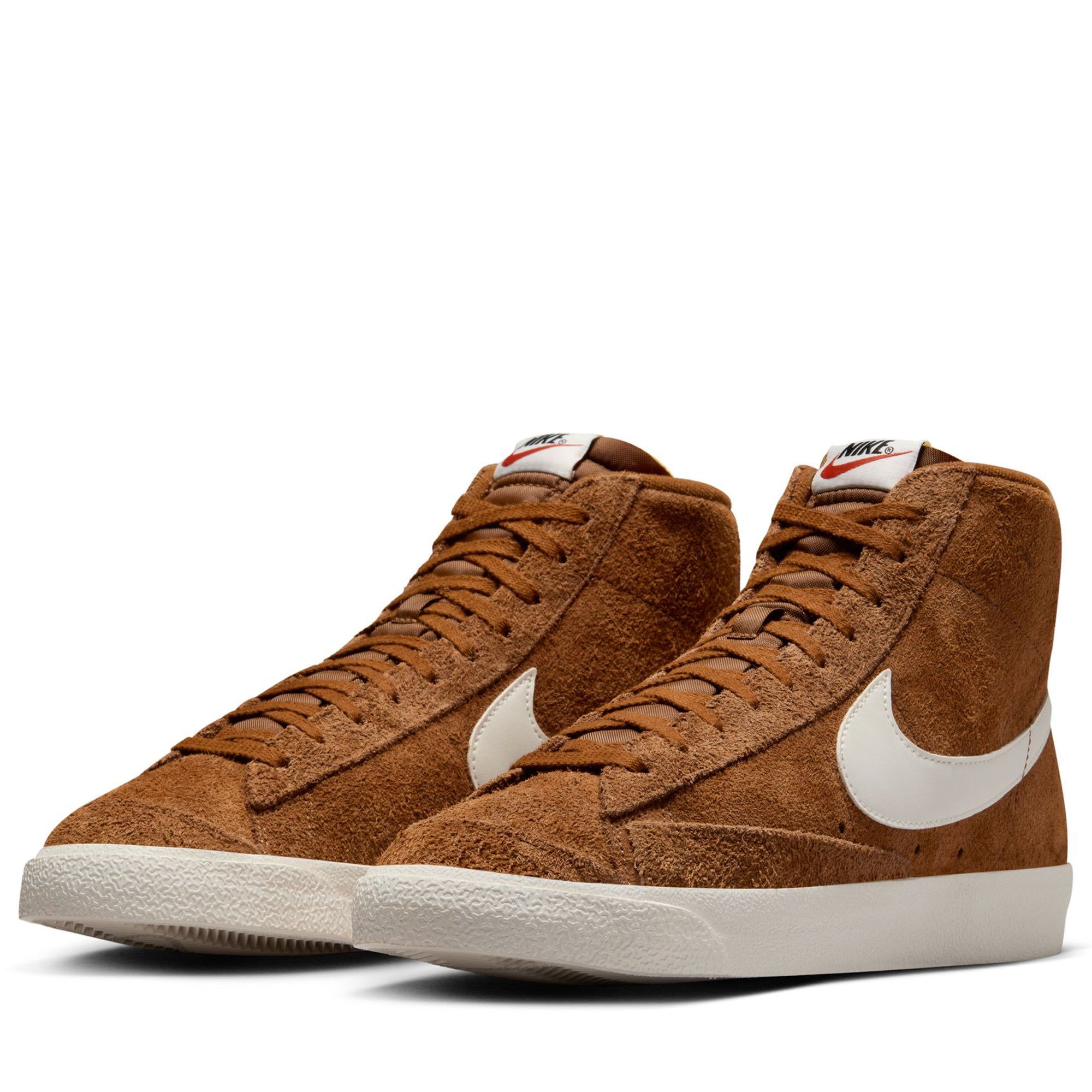 Nike sb zoom blazer mid light british tan hotsell