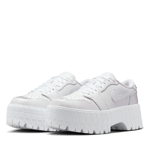 Women's Air Jordan 1 Brooklyn Low - White/Metallic Silver
