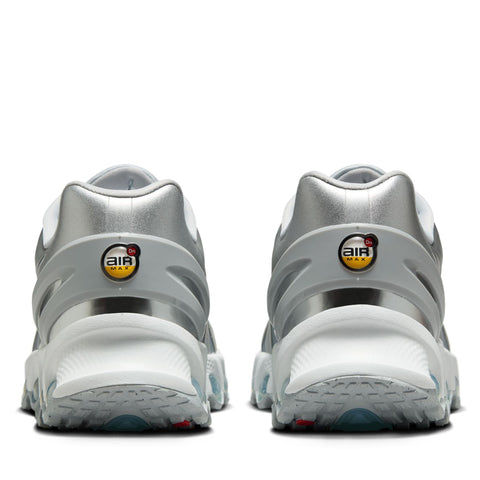 Women's Nike Air Max DN8 - Wolf Grey/Metallic Silver