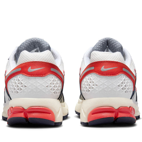 Nike Zoom Vomero 5 - Photon Dust/Picante Red