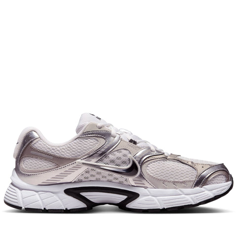 Nike V5 RNR - White/Black