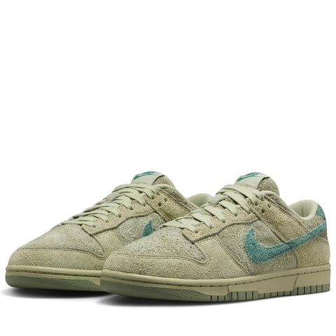 Women's Nike Dunk Low - Olive Aura/Bicoastal