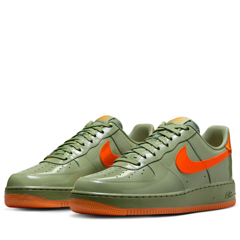 Nike Air Force 1 '07 Premium - Oil Green/Safety Orange