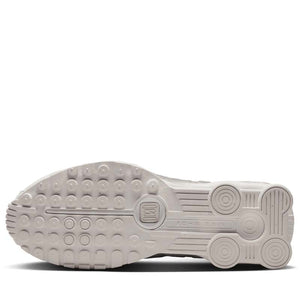 Nike Shox R4 - White/Metallic Silver