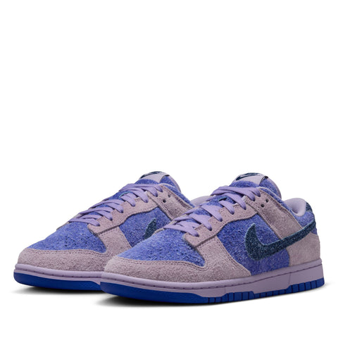 Women's Nike Dunk Low SE - Hydrangeas/Deep Royal Blue