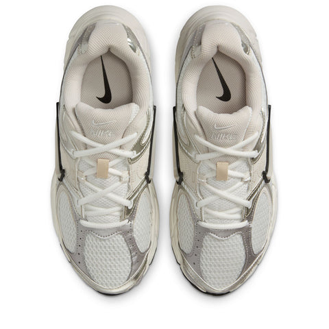 Women's Nike V5 RNR - Summit White/Light Orewood Brown