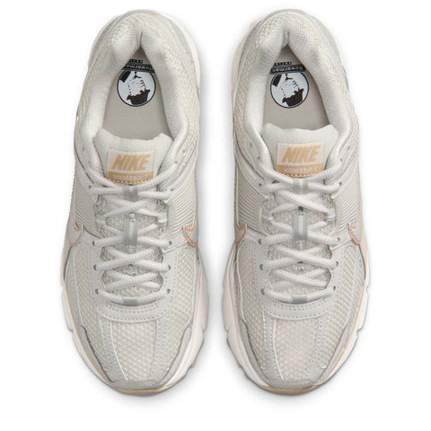 Women's Nike Zoom Vomero 5 - Light Bone/Phantom