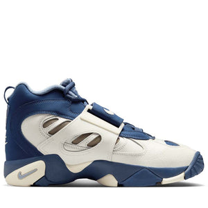 Nike Air Diamond Turf II 'Royals' - Sail/Mystic Navy
