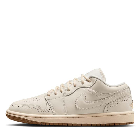 Women's Air Jordan 1 Low SE - Chalk/Chalk