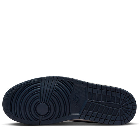 Air Jordan 1 Low SE - Obsidian/University Gold