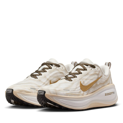 Women's Nike Vomero Plus - Summit White/Metallic Gold