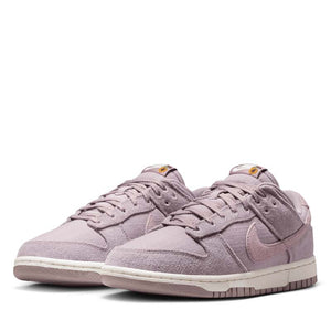 Women's Nike Dunk Low 'Now Accepting All Flowers' - Light Violet Ore/Sail