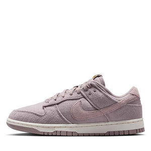 Women's Nike Dunk Low 'Now Accepting All Flowers' - Light Violet Ore/Sail
