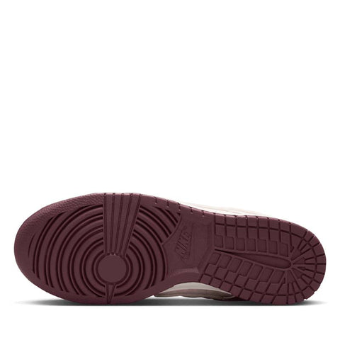 Women's Nike Dunk Low 'Valentine's Day' - Silt Red/Light Bone